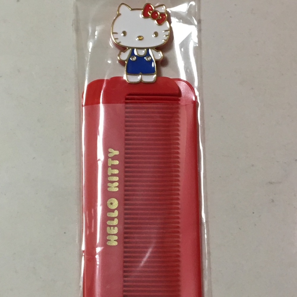 Sanrio Hello Kitty Mini Mascot Comb
